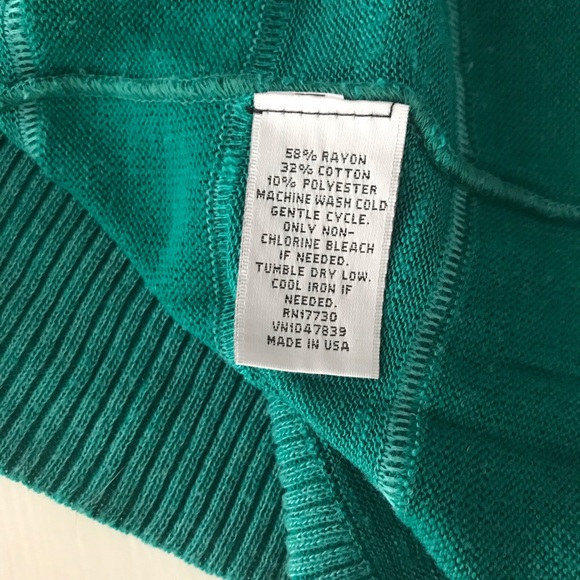 Mossimo Hi/Lo T-Shirt - Picture 8 of 9